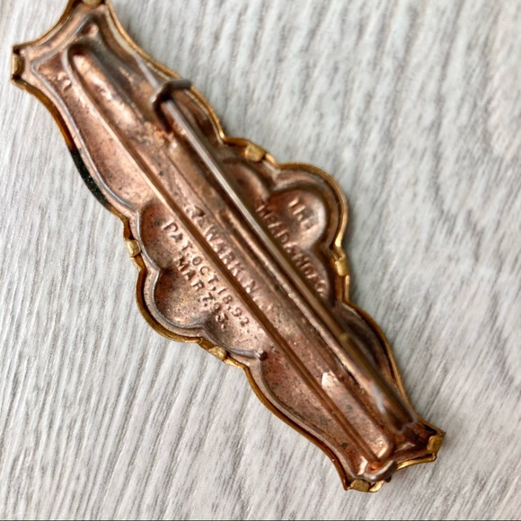 Victorian Female Handshake Bar Pin Ribbon Brooch - Picture 6 of 8